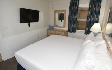 1 BR Gulf View (non-renovated)